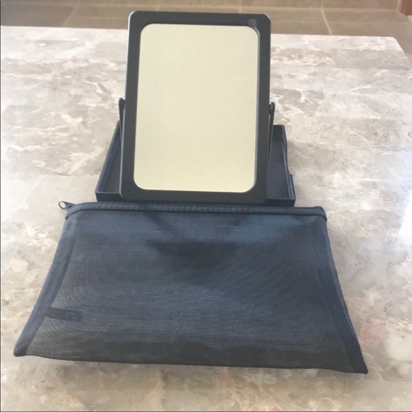 Mary Kay Travel Makeup Mirror and Mesh Storage Bag - Picture 3 of 4